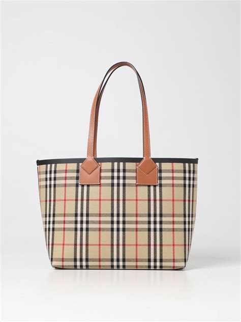 shopping burberry borsa|Burberry Limited.